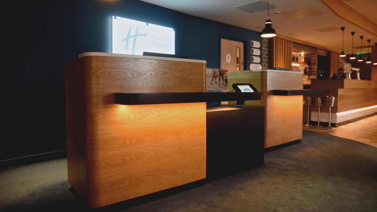 Holiday Inn Express - Barrow-In-Furness & South Lakes By Ihg Dış mekan fotoğraf